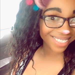 Meet your Posher, Nicole